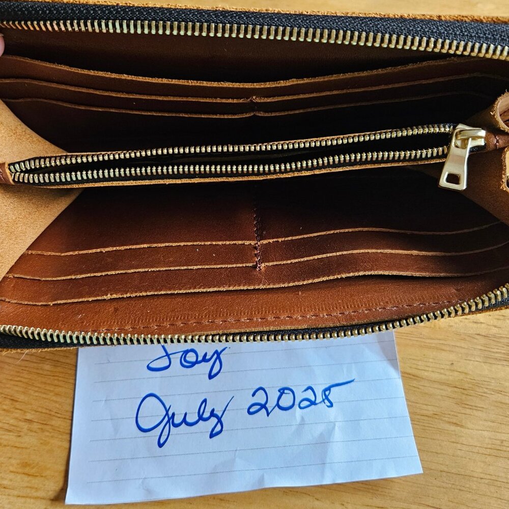 Portland Leather Goods Honey Large Accordion Wallet in EUC. - Picture 3 of 3